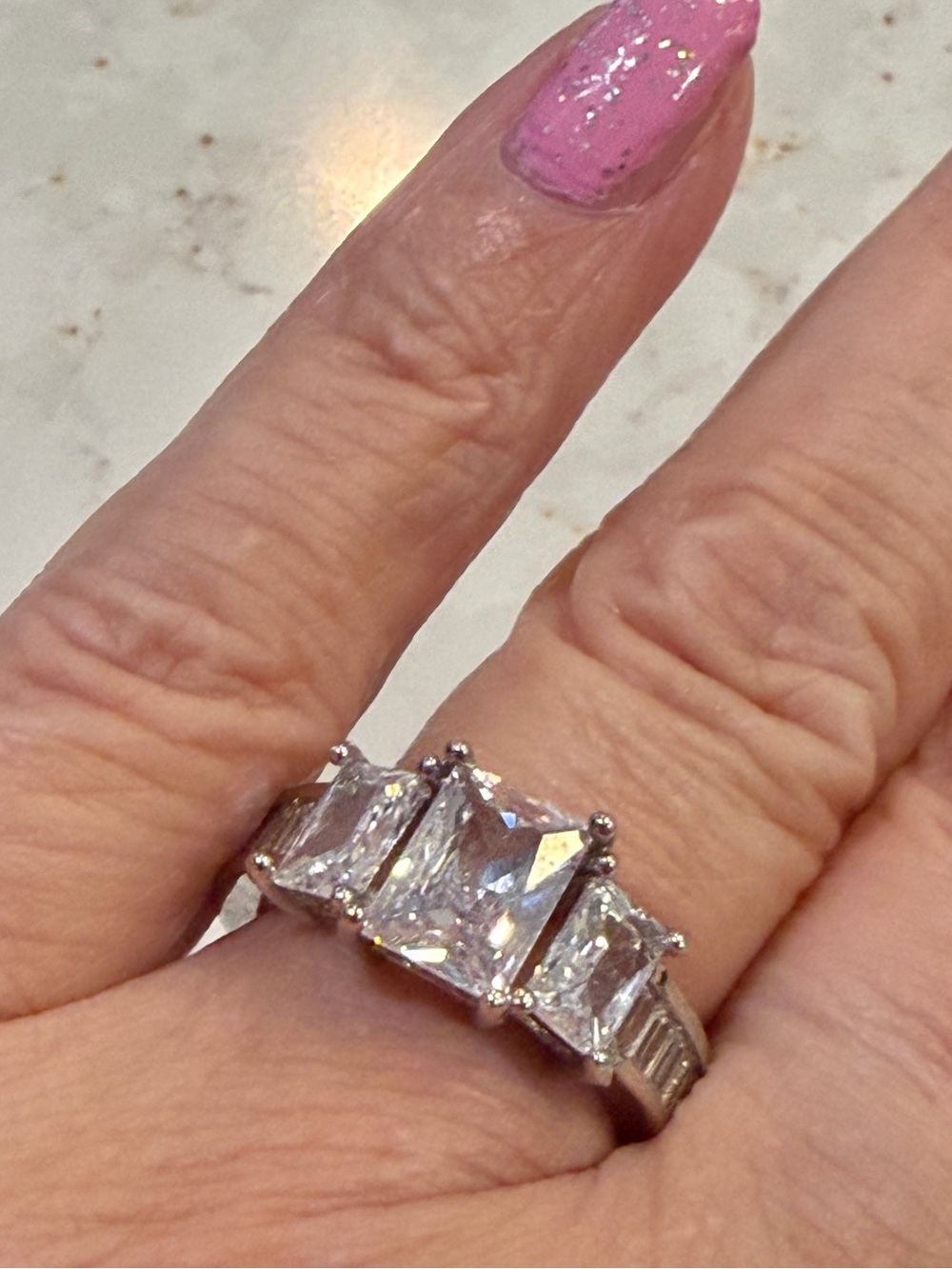 Vintage S925 Sterling Silver 3-Stone CZ Cocktail Ring – Size 7